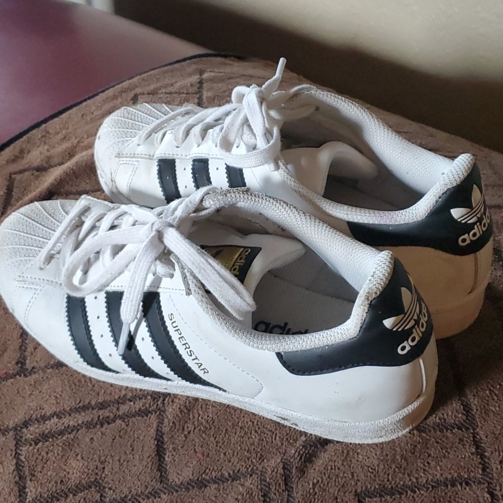 Ladies shoes
